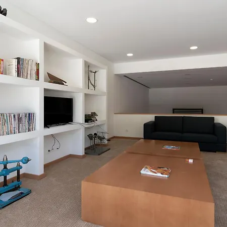 Da Fabrica 4* マンテイガス